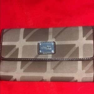 NEW Nine & Co. Ladies Wallet